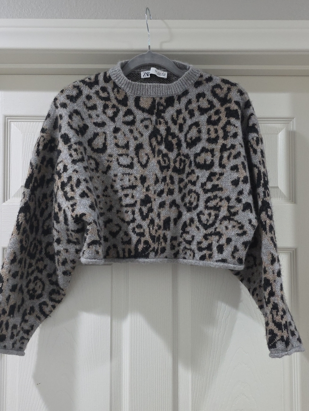 Zara Leopard Print Cropped Sweater - Gray, Tan, Black